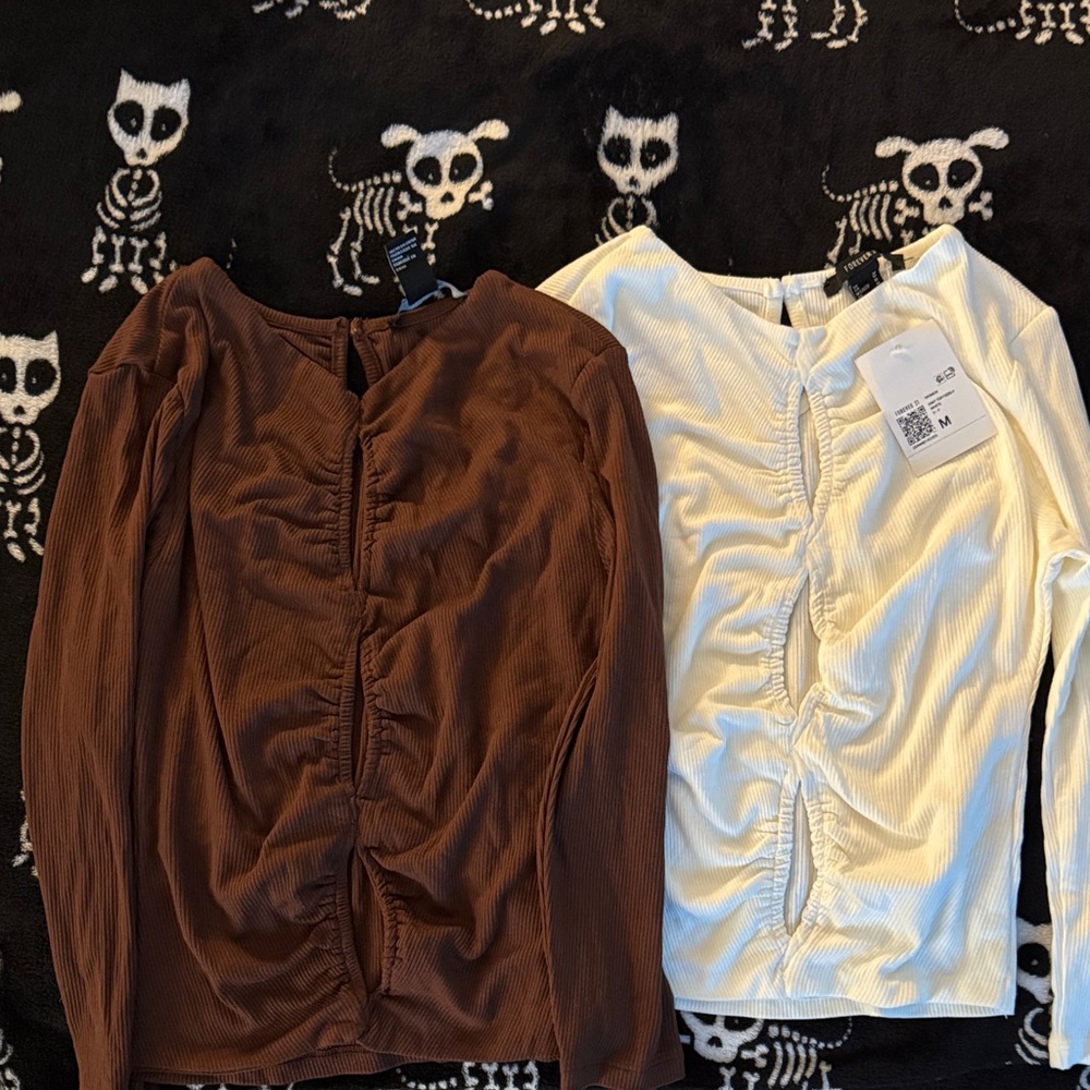 Forever 21 Brown and Cream Ruched Long Sleeve Crop Tops🌾🌾🌾